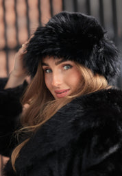 Luxe Fluffy Beanie Black