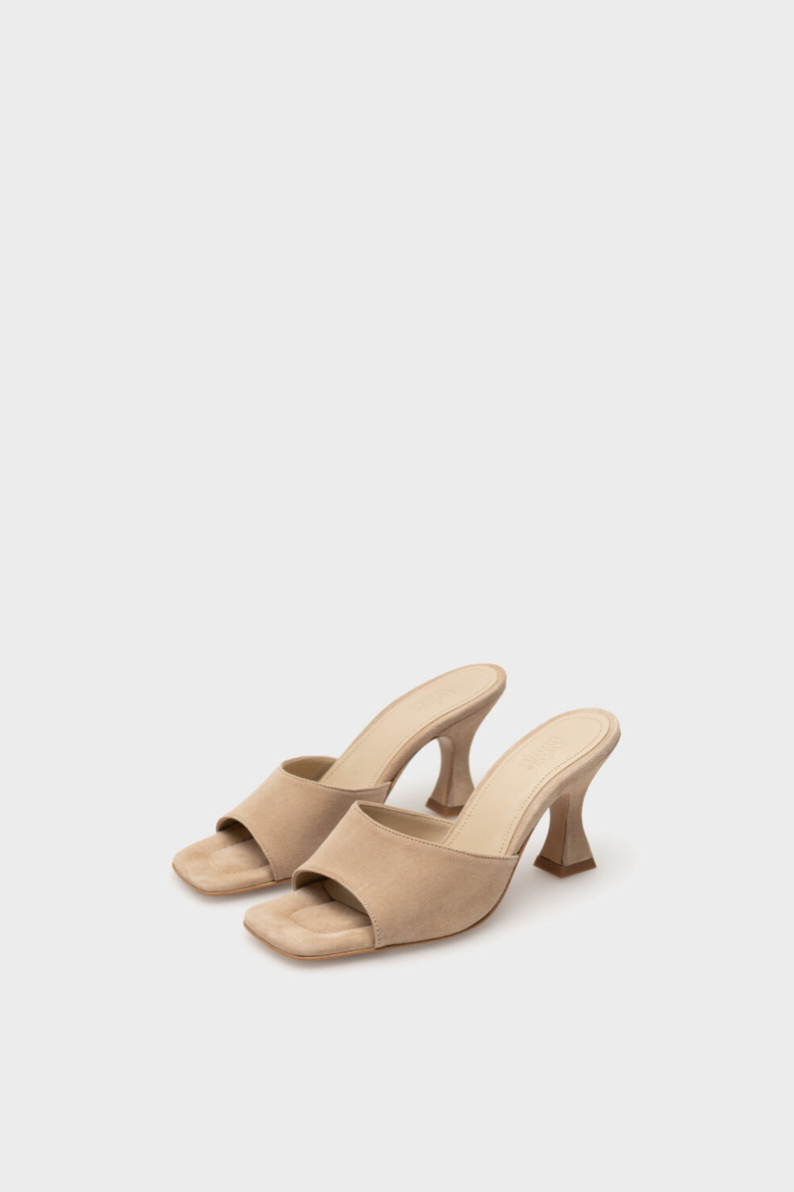 Sacramento Heels