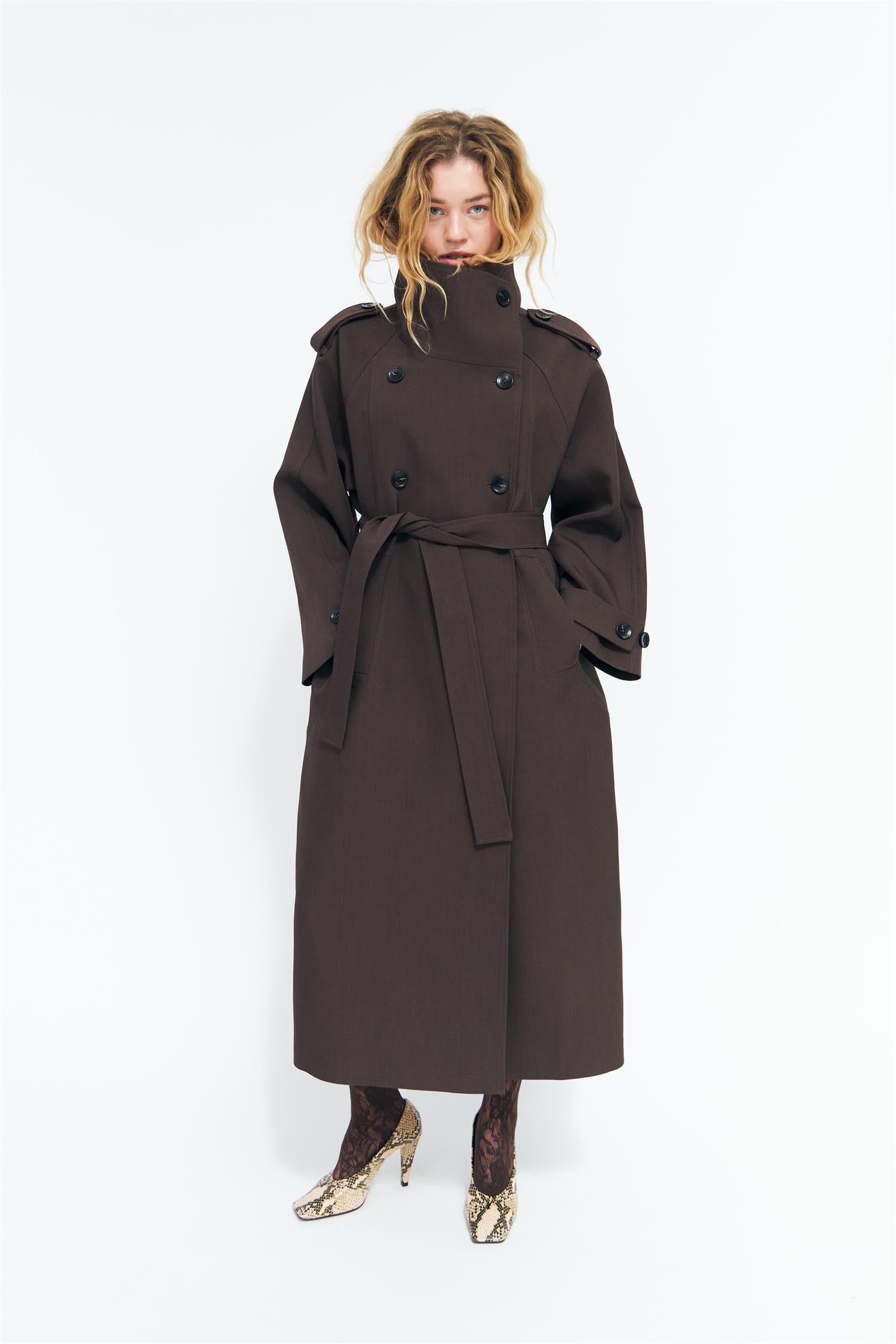 Leonoracras Trenchcoat