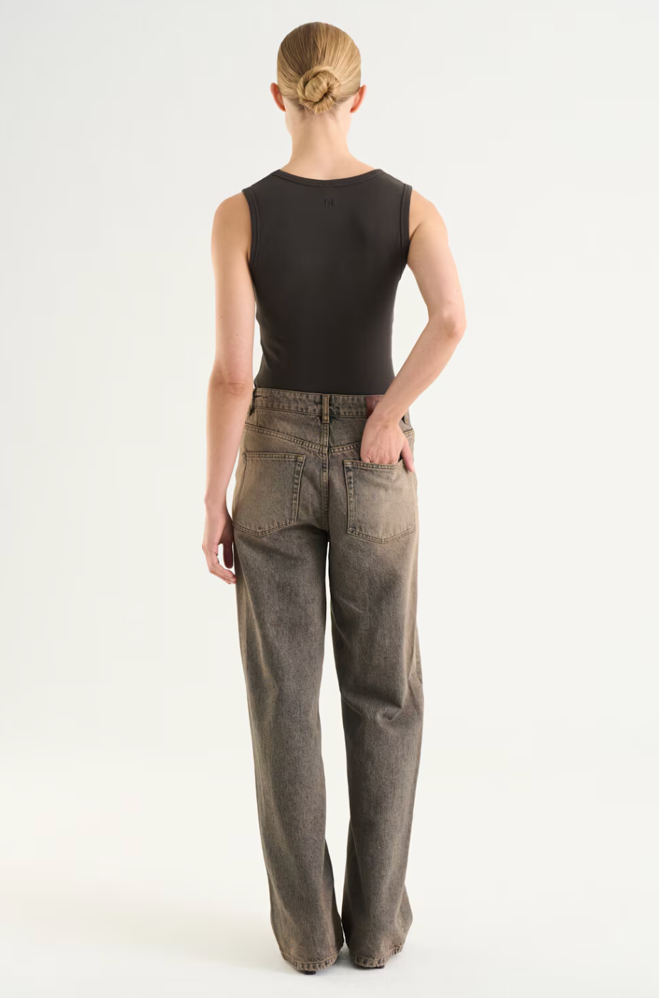 Hera singlet