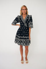 Lysacras Dress