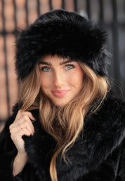 Luxe Fluffy Beanie Black