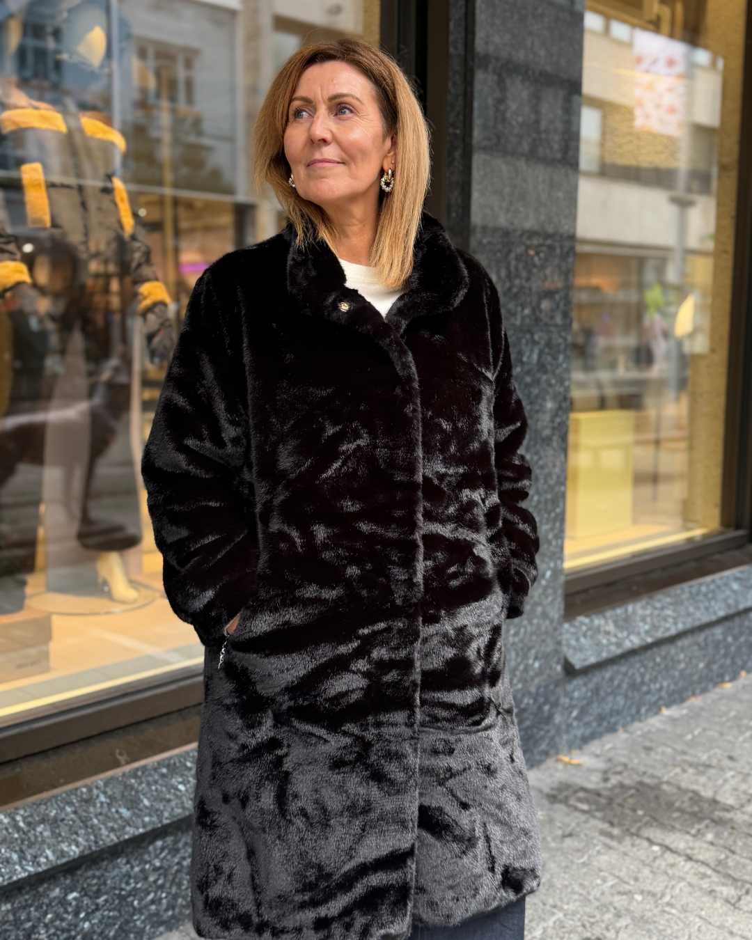 Iconic Coat Black