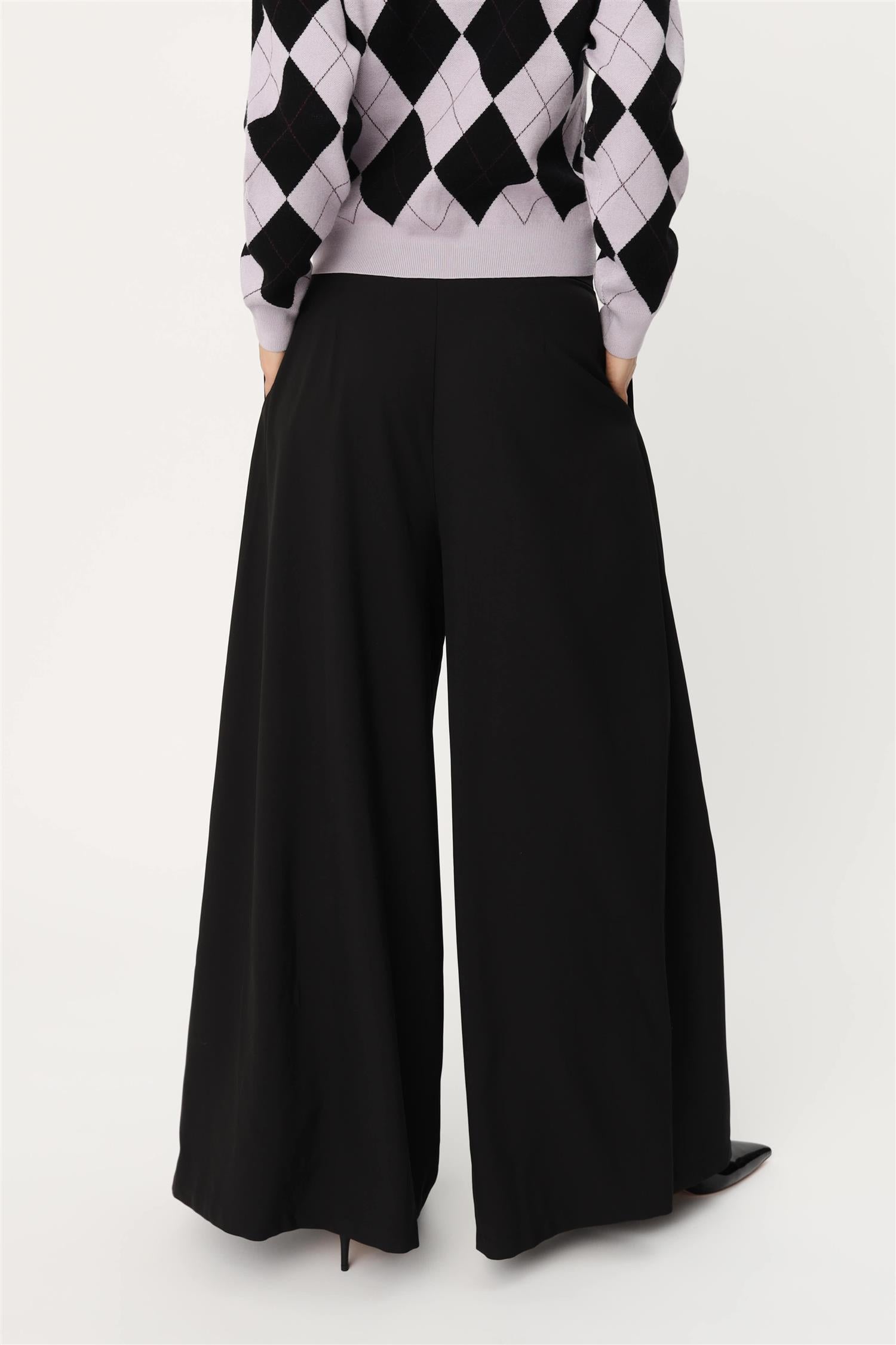 Lucacras Pants Black