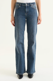 Nora Jeans