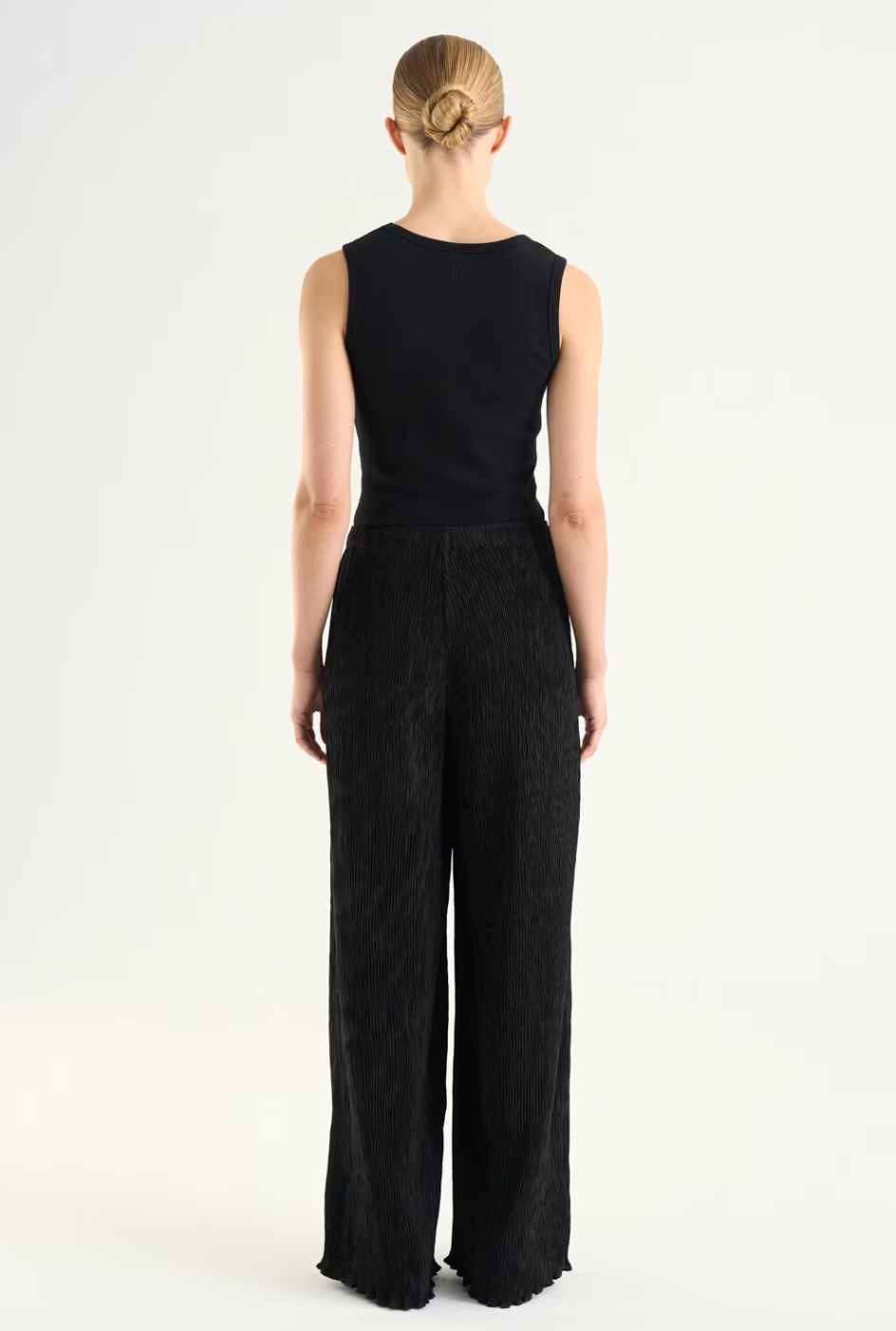 Hera singlet