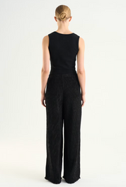 Hera singlet