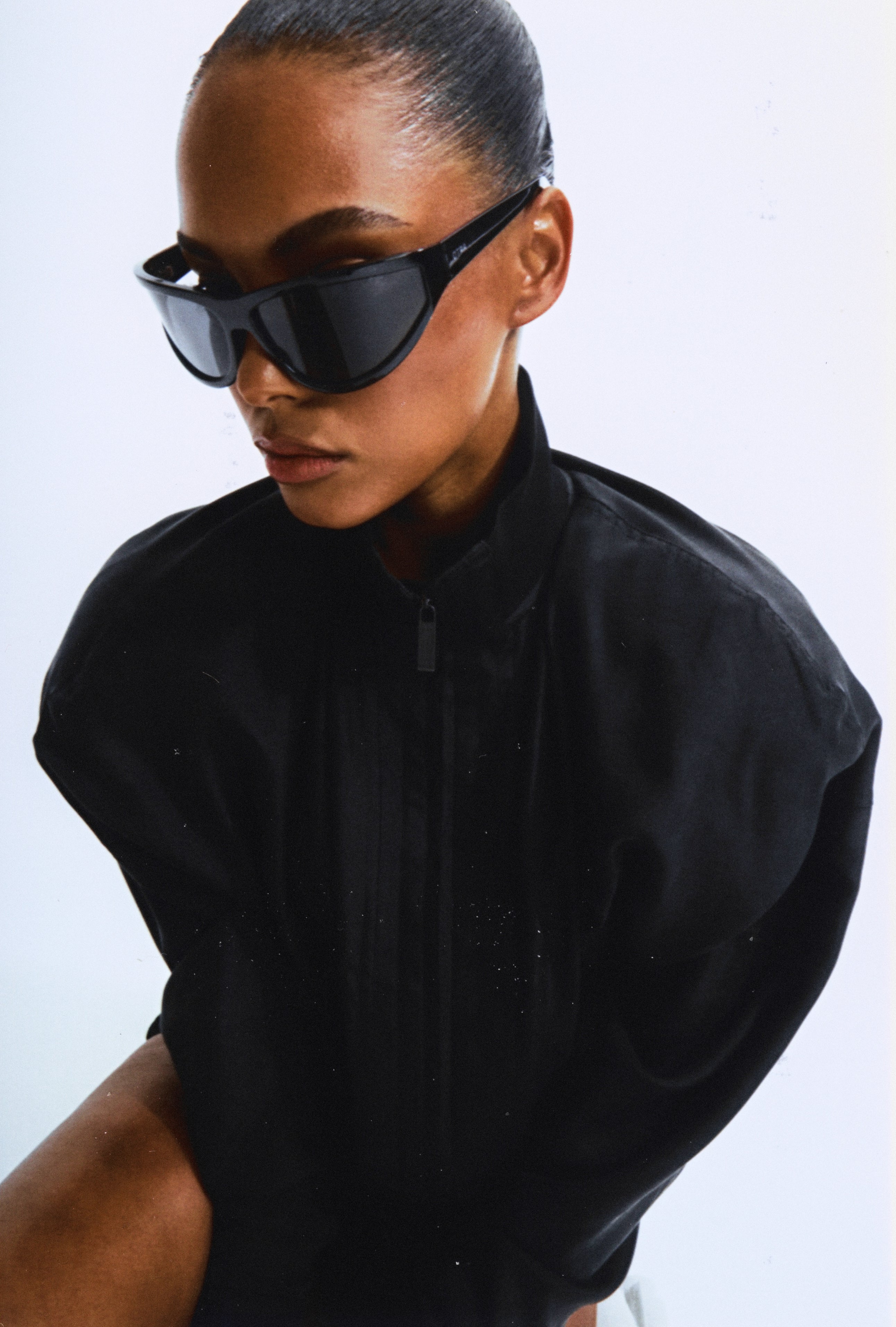 Melanite - Black/Smoke