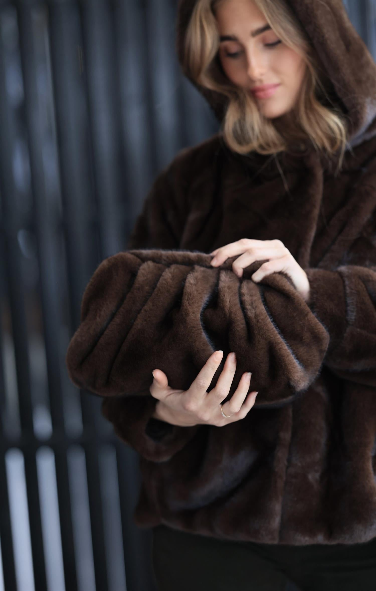 Luxe Fur Clutch Cocoa