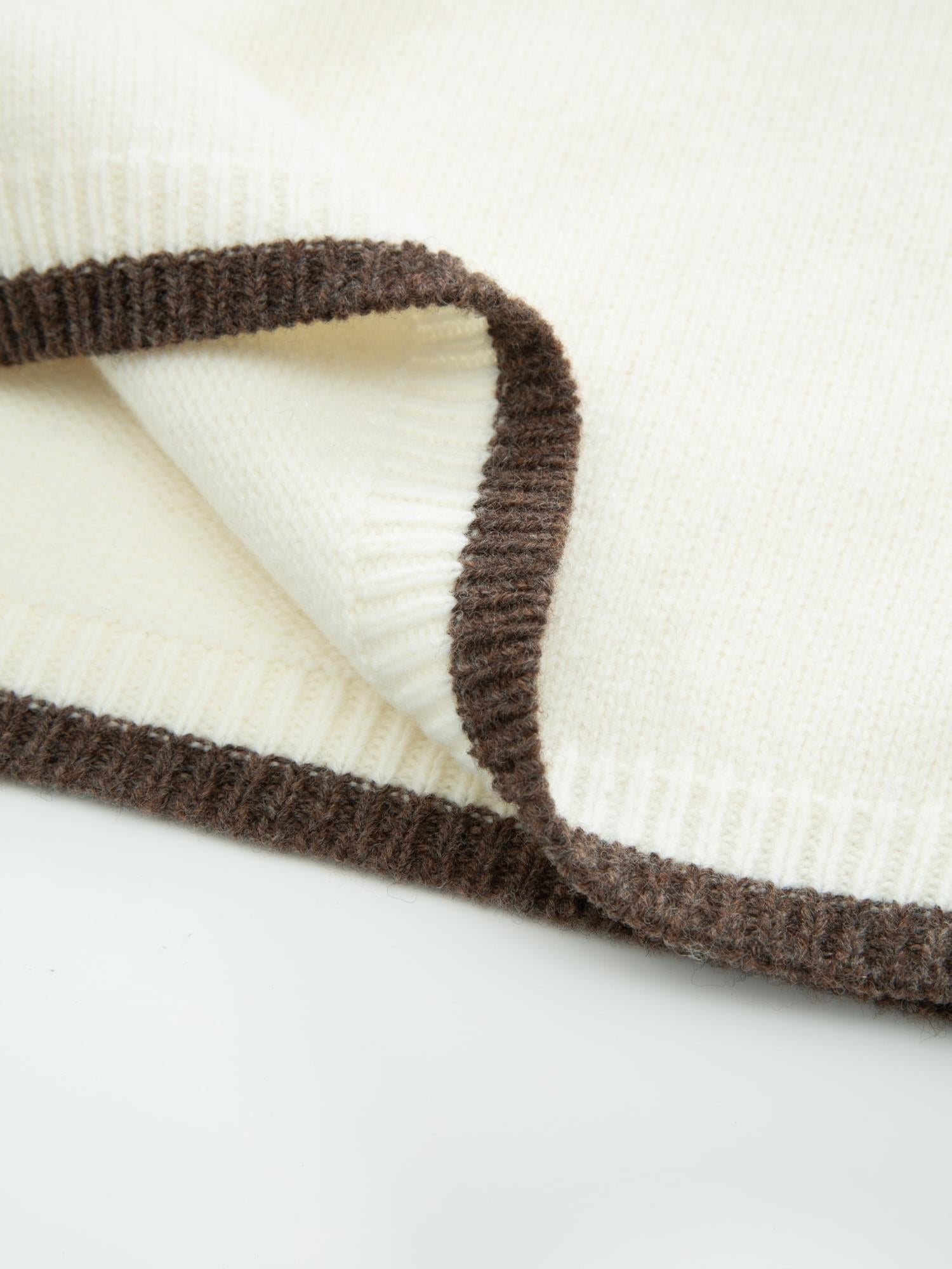Skogshorn Knitted Sweater Snow White