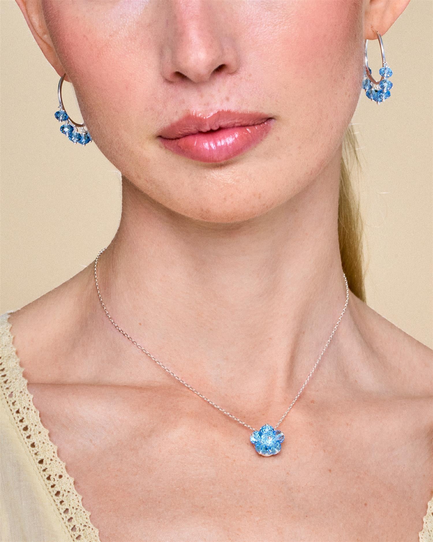 Aqua Cake Necklace Silver